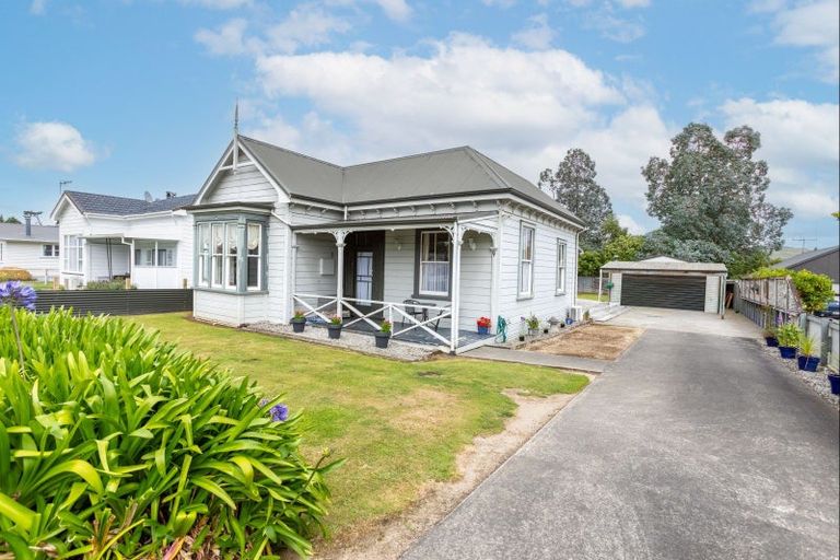 Photo of property in 9 Ross Street, Woodville, 4920