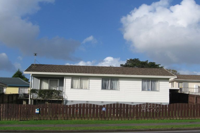 Photo of property in 1/203 Waitemata Drive, Ranui, Auckland, 0612