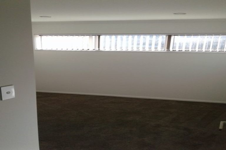 Photo of property in 15 Matata Drive, Takanini, 2112