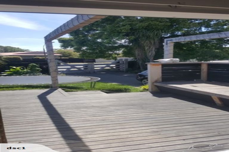 Photo of property in 86 Winters Road, Redwood, Christchurch, 8051