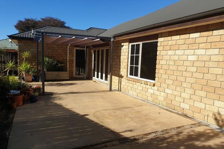 Photo of property in 9 Roderick Place, Rototuna, Hamilton, 3210
