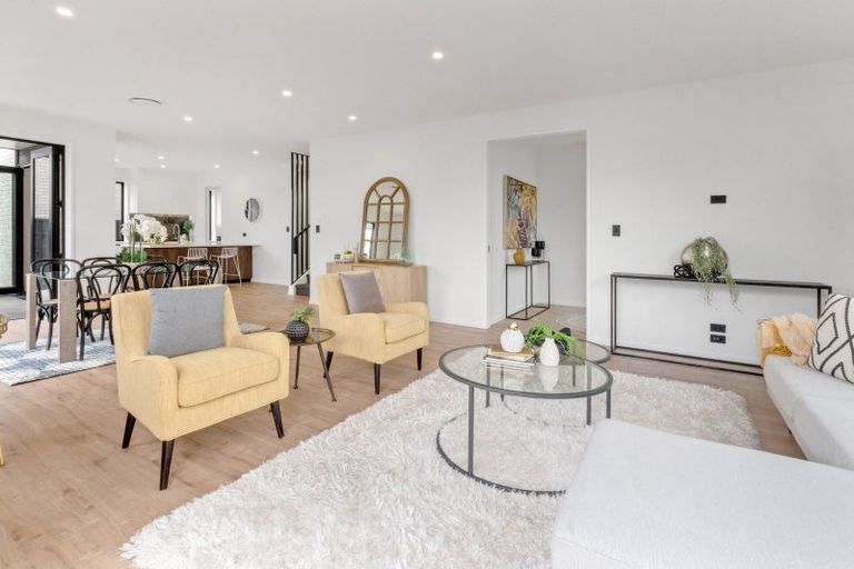 Photo of property in 27 The Boulevard, Sunnyhills, Auckland, 2010