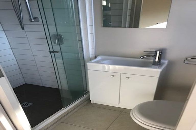 Photo of property in Onslow Heights, 17e Onslow Road, Khandallah, Wellington, 6035