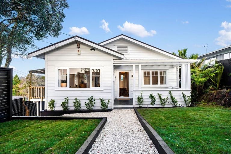 Photo of property in 67 Verran Road, Birkenhead, Auckland, 0626