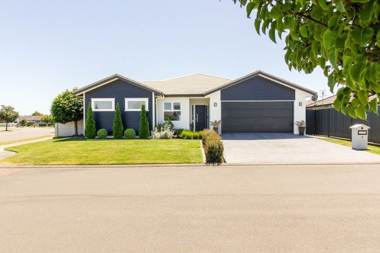 Photo of property in 1 Pukaki Place, Poraiti, Napier, 4112