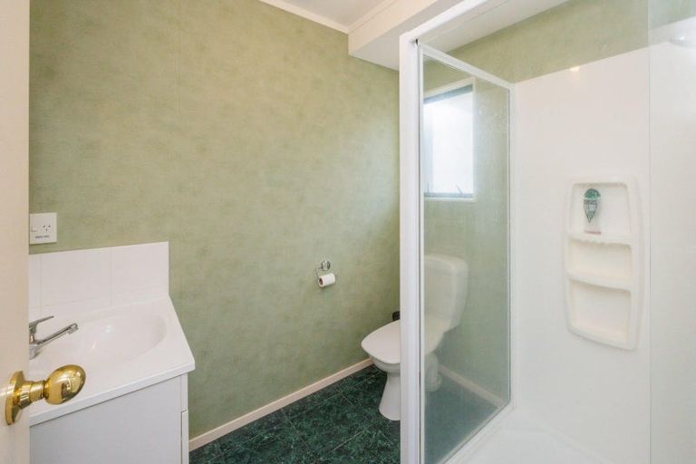 Photo of property in 19 Logan Way, Kelvin Grove, Palmerston North, 4414