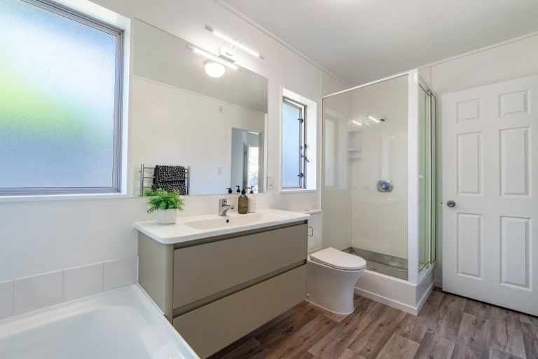 Photo of property in 3/116 Meadowland Drive, Somerville, Auckland, 2014