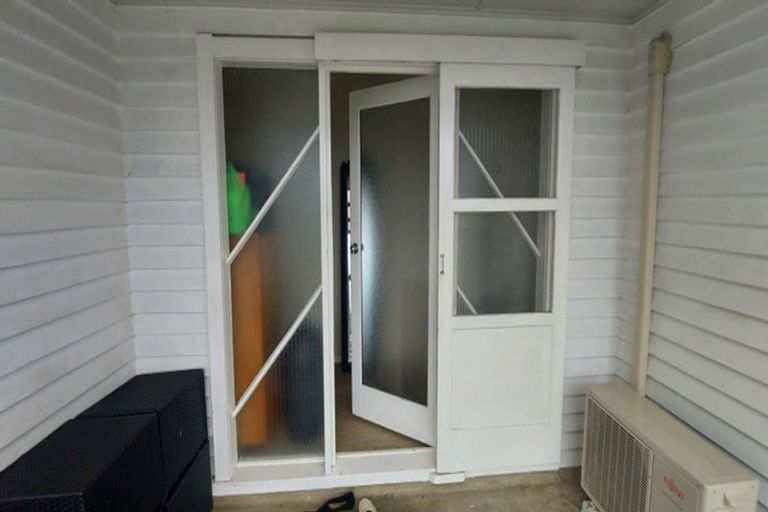 Photo of property in 26 Ray Small Drive, Papakura, 2110