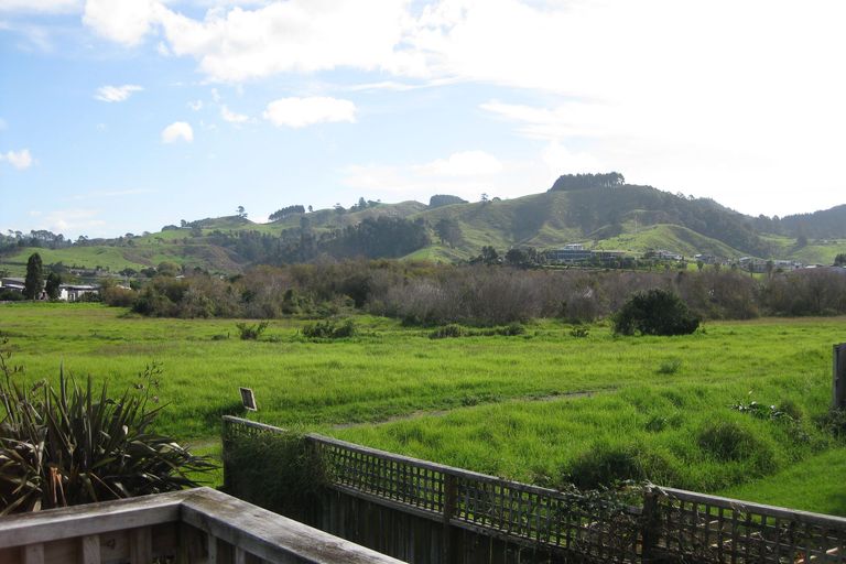 Photo of property in 32a Hillview Road, Waihi Beach, 3611