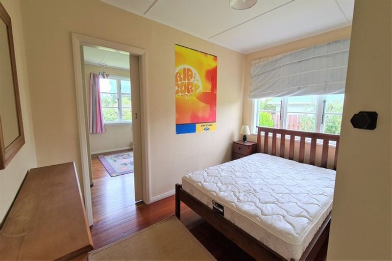 Photo of property in 82 Domett Street, Opunake, 4616