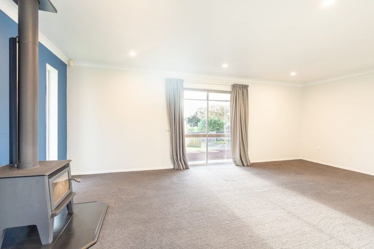 Photo of property in 21 Carter Crescent, Awapuni, Palmerston North, 4412