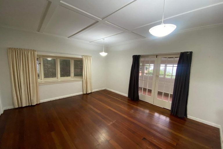 Photo of property in 12 Te Anau Avenue, Hataitai, Wellington, 6021