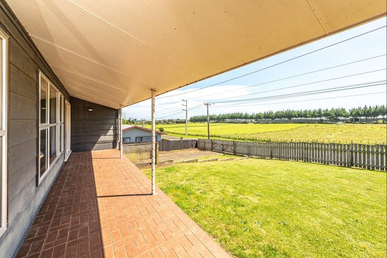 Photo of property in 16 Swinbourne Street, Waverley, 4510