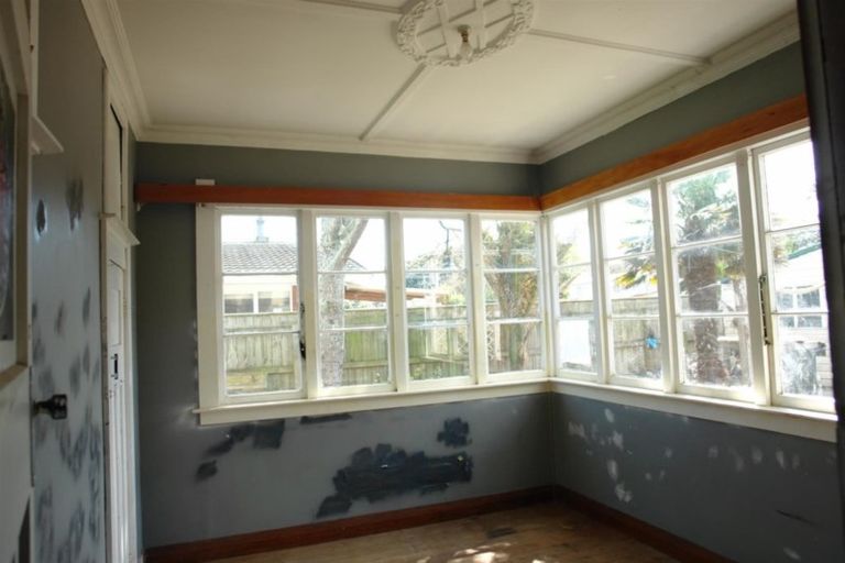 Photo of property in 191 Egmont Street, Patea, 4520