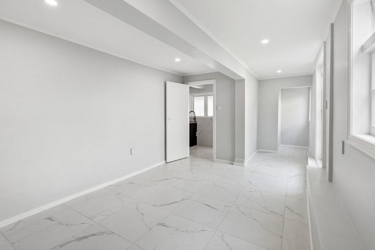 Photo of property in 94 Calliope Road, Stanley Point, Auckland, 0624