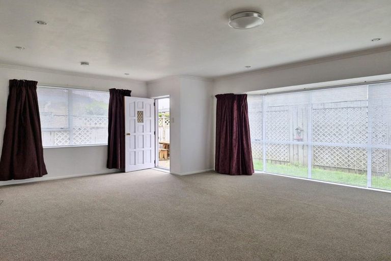 Photo of property in 3/39 Sackville Street, Fitzroy, New Plymouth, 4312