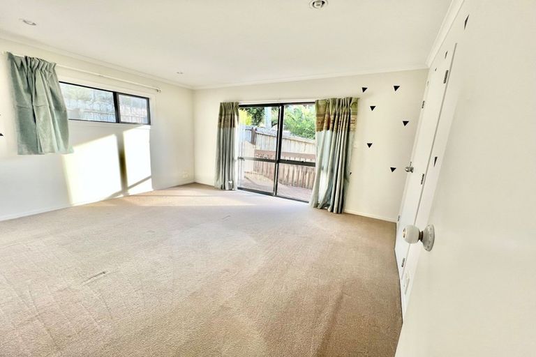 Photo of property in 13 Haven Crest, Somerville, Auckland, 2014