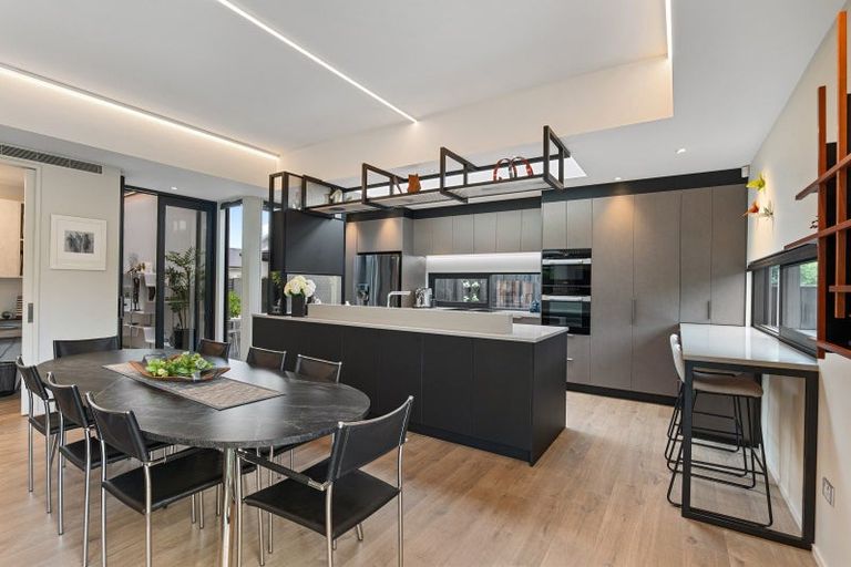 Photo of property in 44d Glandovey Road, Fendalton, Christchurch, 8052