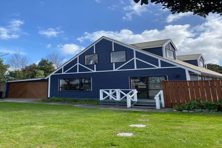 Photo of property in 32 Lyon Street, Featherston, 5710