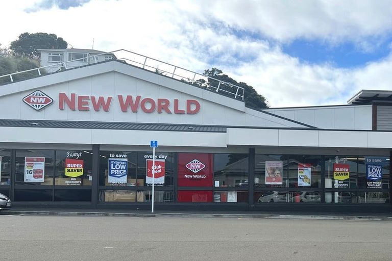 Photo of property in 9 Medway Street, Island Bay, Wellington, 6023