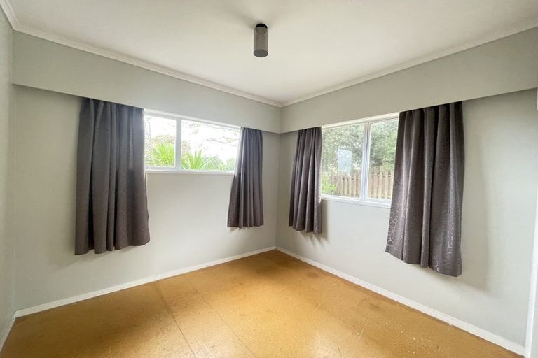 Photo of property in 22 Redwood Drive, Massey, Auckland, 0614