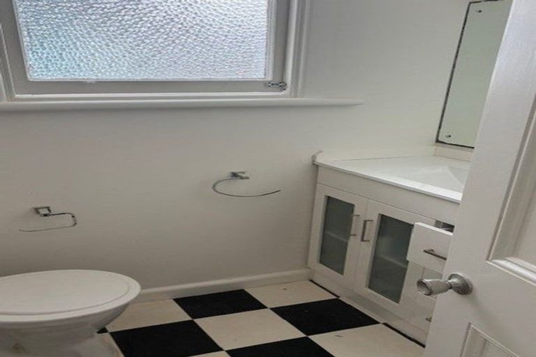 Photo of property in 211 Grant Road, Thorndon, Wellington, 6011