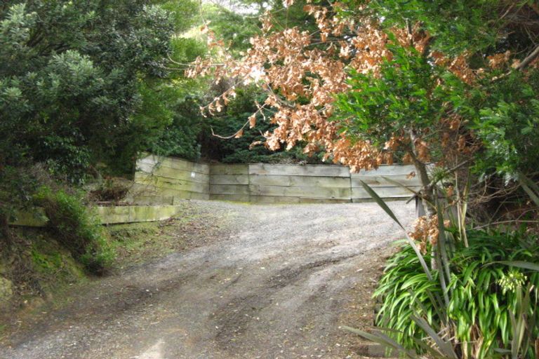 Photo of property in 11 Bayne Terrace, Macandrew Bay, Dunedin, 9014