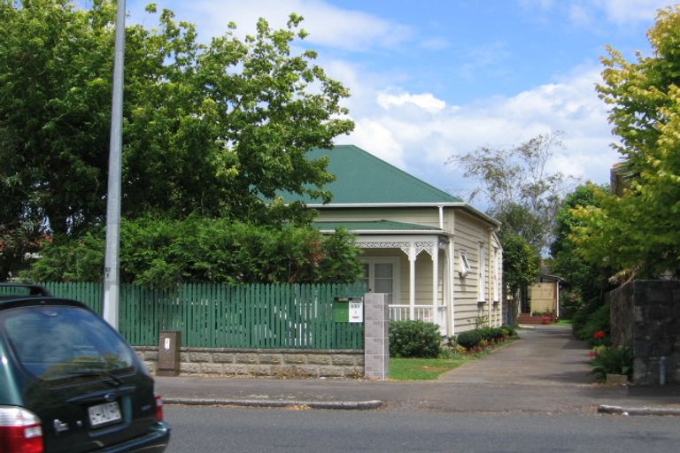 Photo of property in 1/833 Manukau Road, Royal Oak, Auckland, 1061