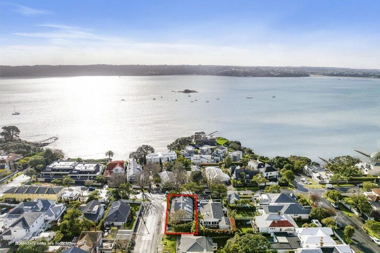 Photo of property in 86 Sarsfield Street, Herne Bay, Auckland, 1011