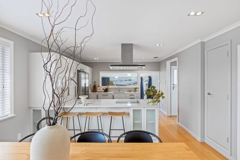 Photo of property in 34a Abbotleigh Avenue, Te Atatu Peninsula, Auckland, 0610