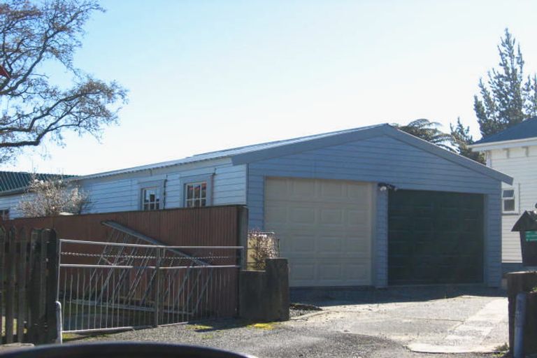 Photo of property in 2 Palmerston Street, Greymouth, 7805