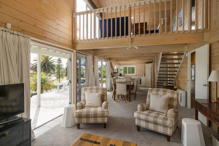 Photo of property in 105 The Quay, Pauanui, Hikuai, 3579