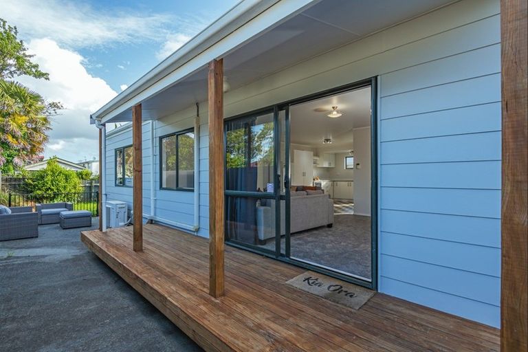 Photo of property in 10a Dahlia Street, Palmerston North, 4410