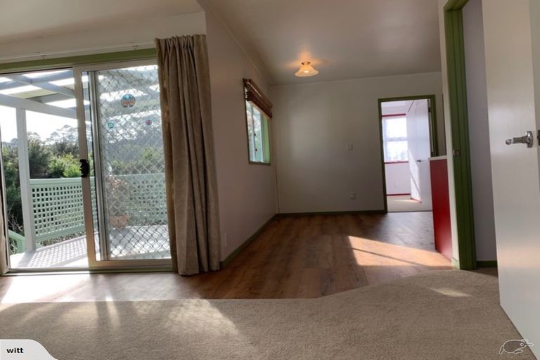 Photo of property in 1/645 Swanson Road, Swanson, Auckland, 0612