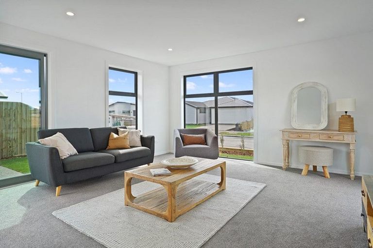 Photo of property in 12 Mackinnon Street, Marshland, 8083