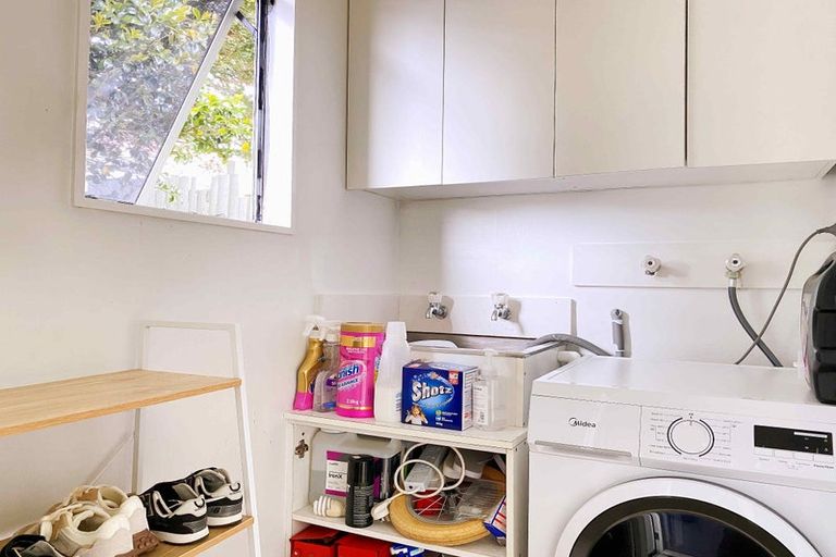 Photo of property in 1/163 Rathgar Road, Henderson, Auckland, 0610