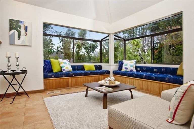 Photo of property in 6 Shiloh Way, Greenhithe, Auckland, 0632