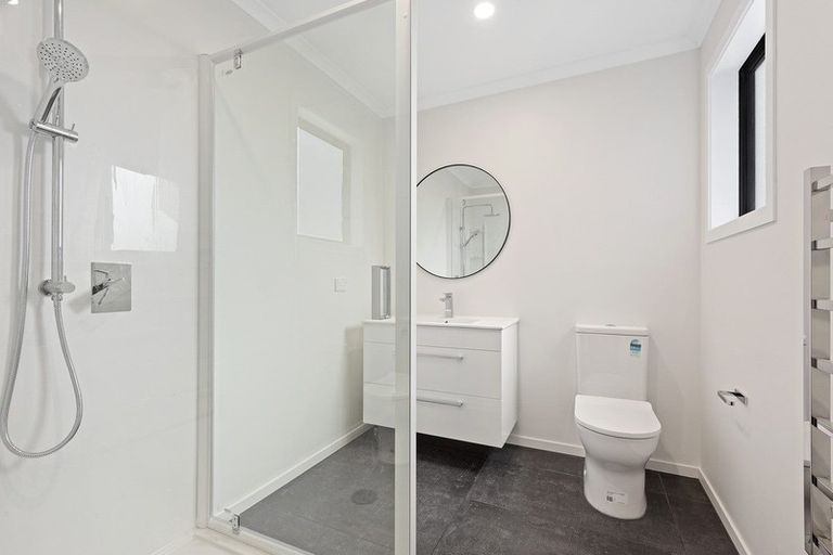 Photo of property in 8a Mccarthy Grove, Clouston Park, Upper Hutt, 5018