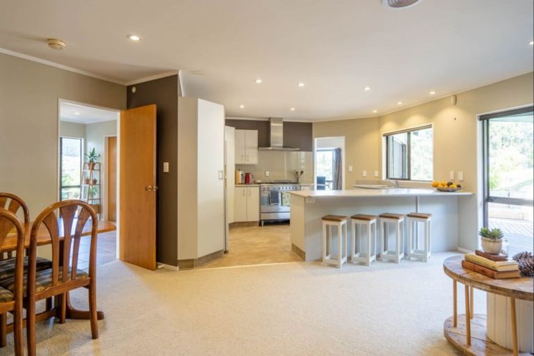 Photo of property in 111 Waterfall Road, Paraparaumu, 5032