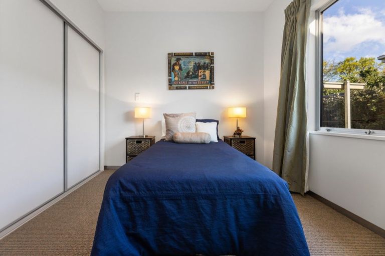 Photo of property in 142 North Parade, Richmond, Christchurch, 8013