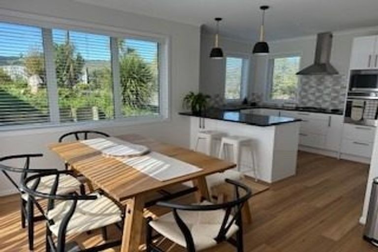 Photo of property in 8 Tainui Terrace, Tawa, Wellington, 5028