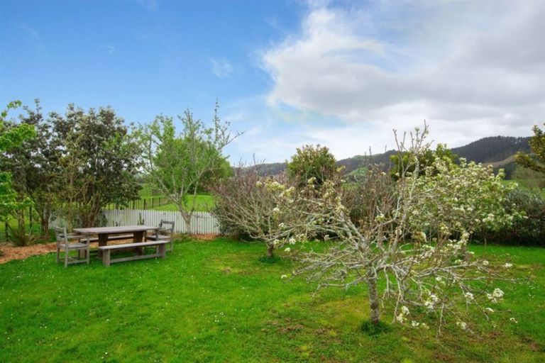 Photo of property in 869 Woodcocks Road, Kaipara Flats, Warkworth, 0981