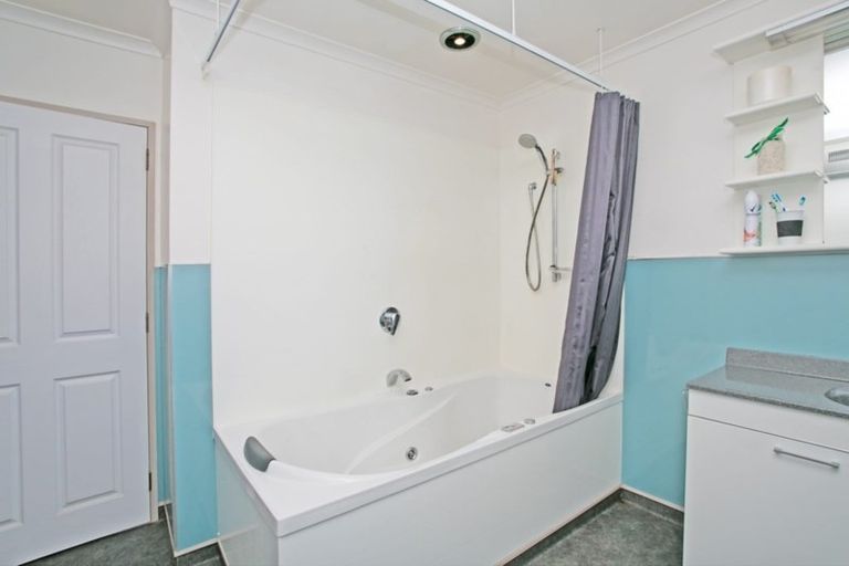 Photo of property in 11 Galway Street, Grasmere, Invercargill, 9810