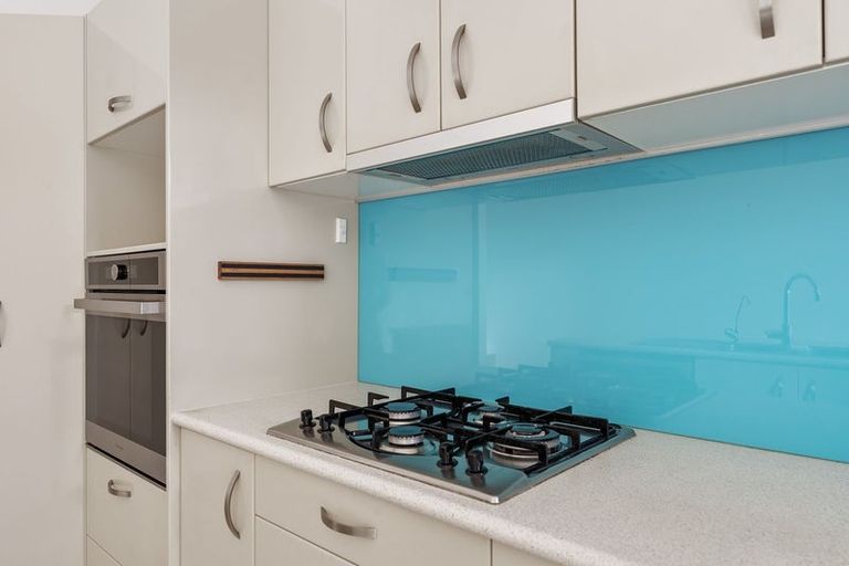 Photo of property in 12 Quarter Deck Lane, Gulf Harbour, Whangaparaoa, 0930