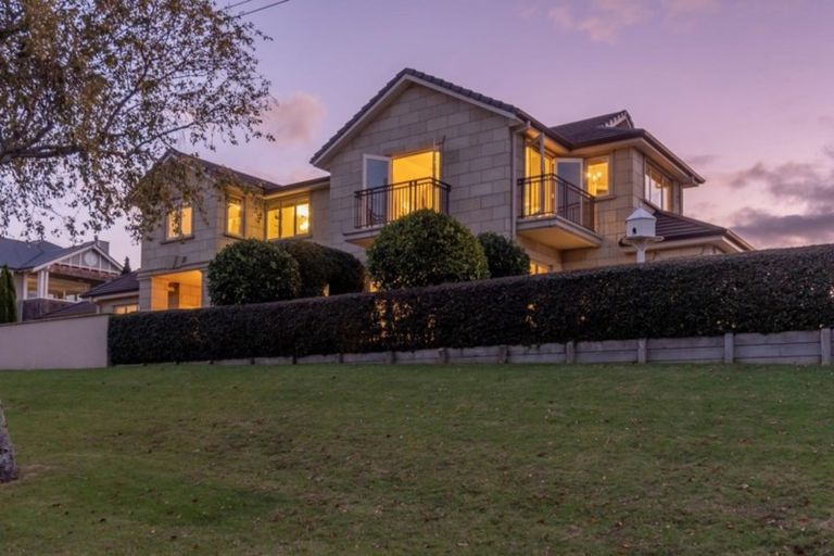 Photo of property in 1 Edgecumbe Road, Tauranga, 3110