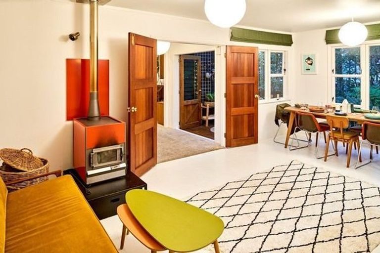 Photo of property in 33 Kairimu Street, Stokes Valley, Lower Hutt, 5019