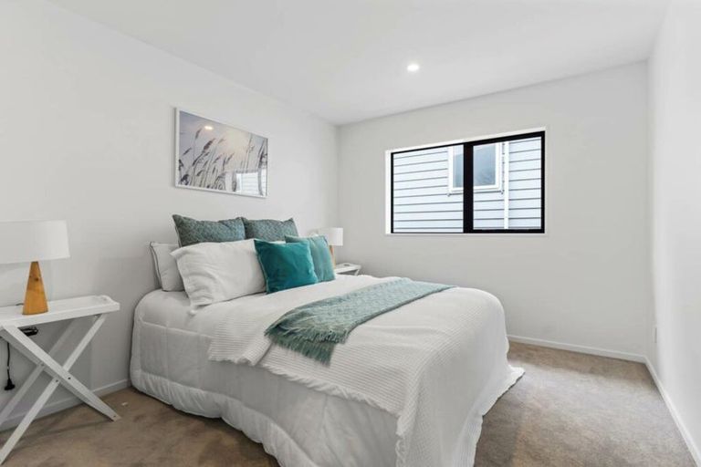 Photo of property in 3/7 Alston Avenue, Kelston, Auckland, 0602