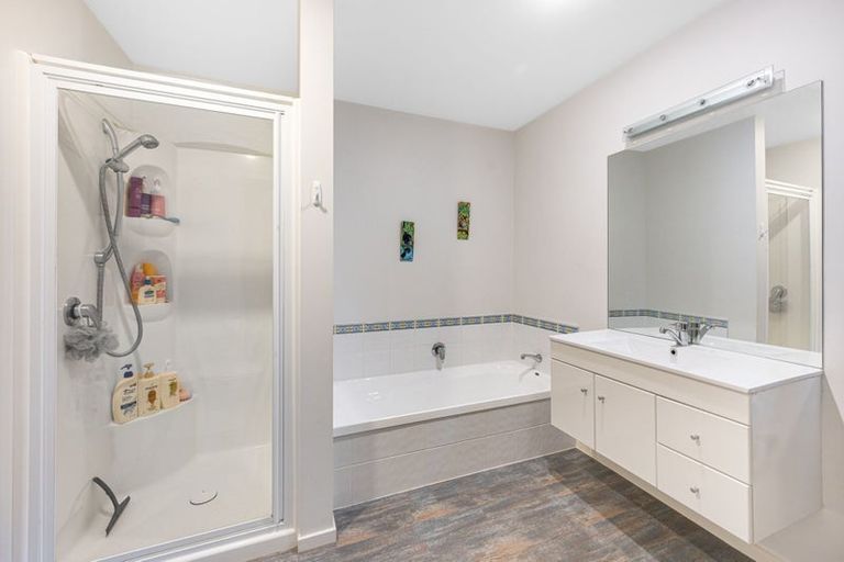 Photo of property in 6a Kokako Place, Taradale, Napier, 4112