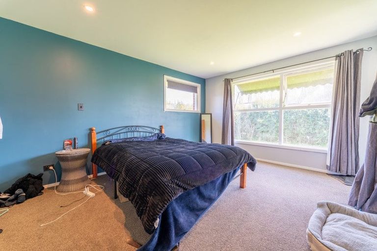 Photo of property in 2 North Street, Winchester, 7985