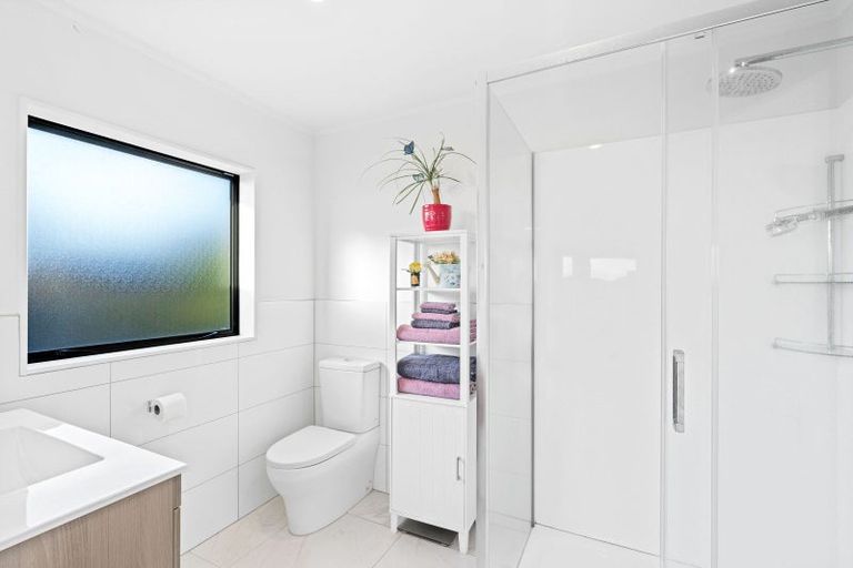 Photo of property in 55 Pukenamu Road, Te Horo, Otaki, 5581